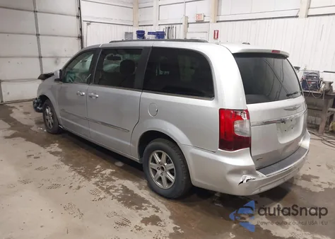 2012 Chrysler Town & Country Touring z USA, uszkodzony, nr VIN 2C4RC1BG3CR116320